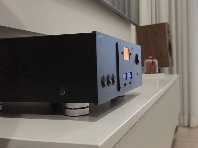 TAGA HARMONY PC-10000DC