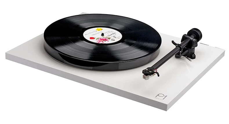 REGA Planar 1 - Table tournante « Plug and Play » avec cartouche carbon