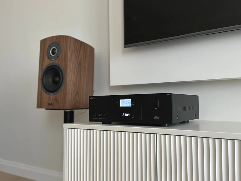 TAGA HARMONY PC-9000DC