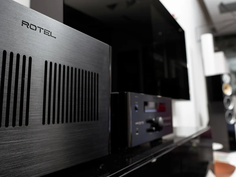 ROTEL RMB-1585 MKII