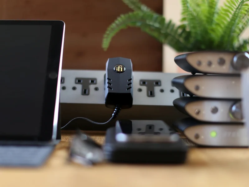 iFi Audio iPOWER 2 - 12V