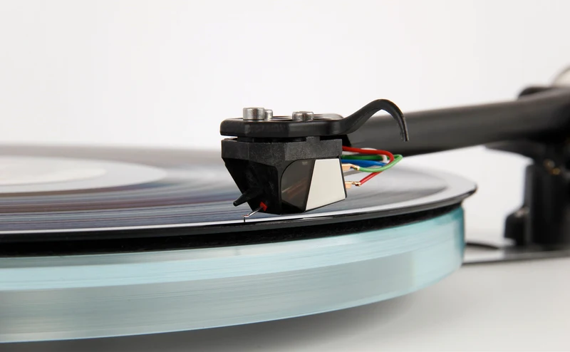 REGA Planar 3 - Table tournante avec cartouche Nd5