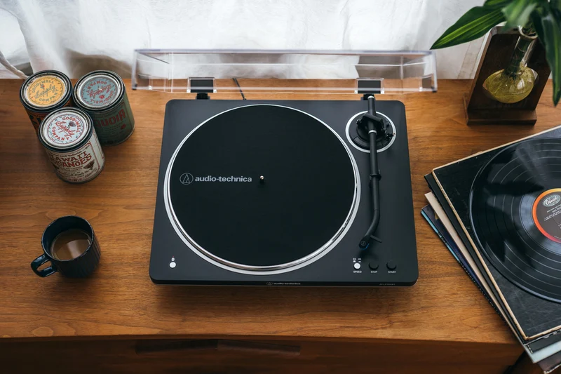 audio-technica AT-LP70XBT - Table tournante automatique Bluetooth à entraînement par courroie