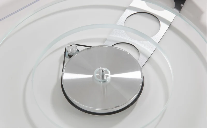 REGA Planar 6 - Table tournante sans cartouche avec alimentation NEO MK2 incluse