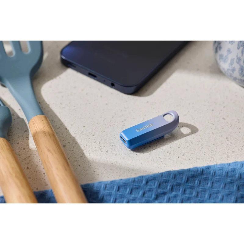 SanDisk 512GB Creator Series USB-C Flash Drive