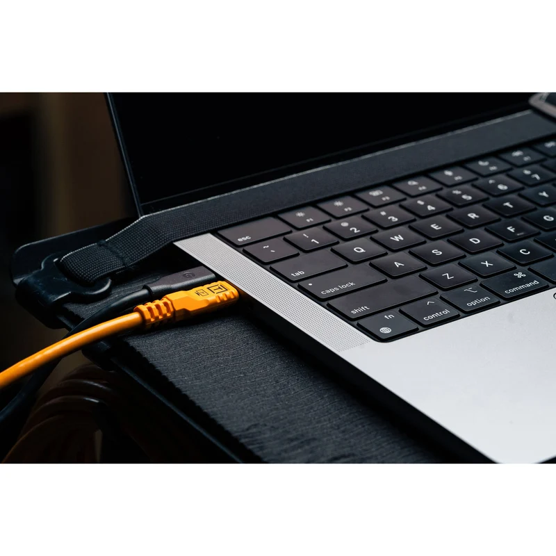 Tether Tools TetherPro Optima USB-C Cable (6', High-Visibility Orange, Right-Angle)