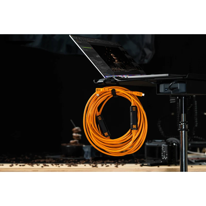 Tether Tools TetherPro Optima USB-C Cable (31', High-Visibility Orange, Right-Angle)