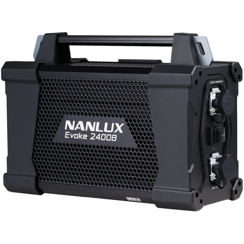 Nanlux Evoke 2400B Bi-color Spot Light with Reflector 45° in Flight case