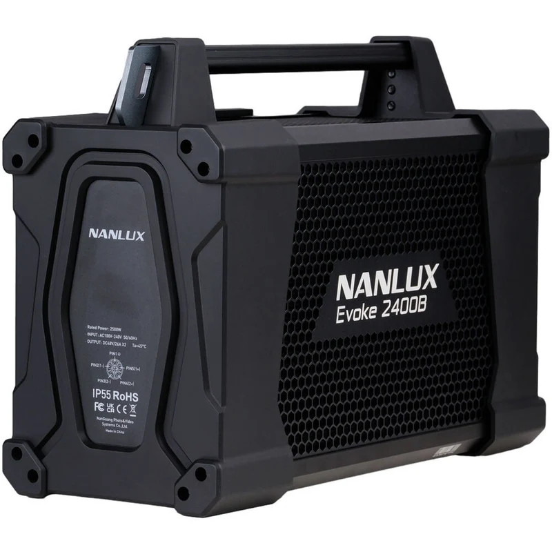 Nanlux Evoke 2400B Bi-color Spot Light with Reflector 45° in Flight case