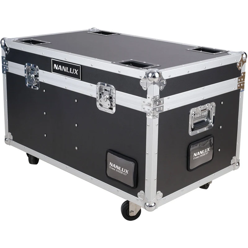 Nanlux Evoke 2400B Bi-color Spot Light with Reflector 45° in Flight case