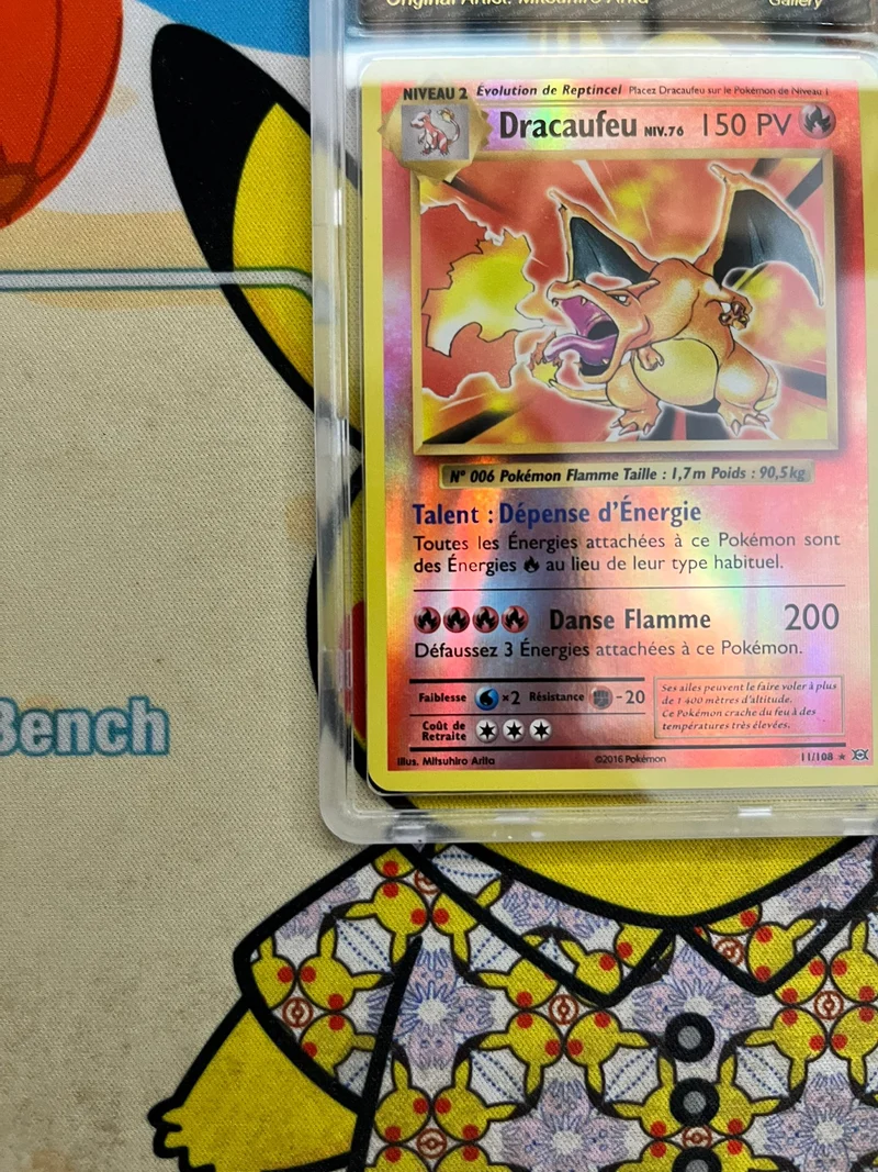 Carte Gradée Pokémon – Dracaufeu 11/108 Reverse – PCA Gallery – XY Evolutions – Français