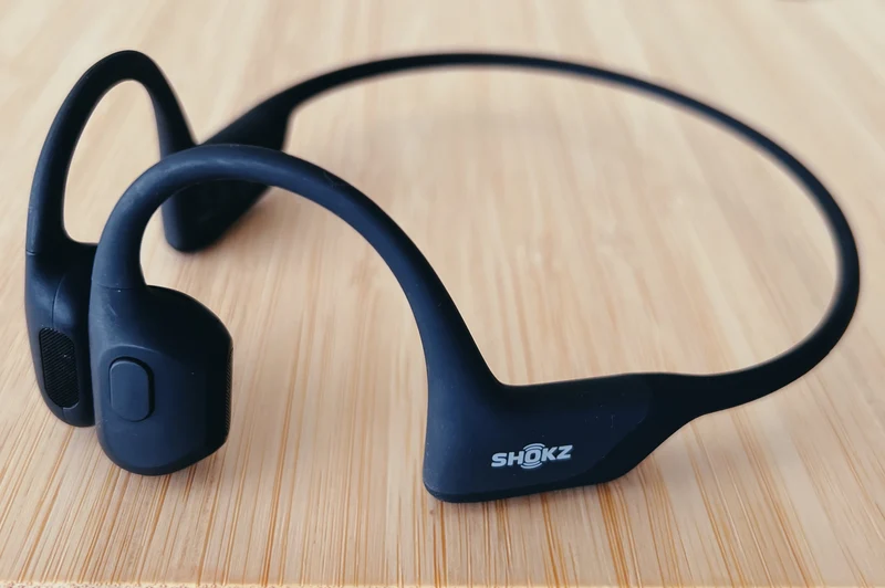 SHOKZ OpenRun PRO - Écouteurs de sport à conduction osseuse (29g)