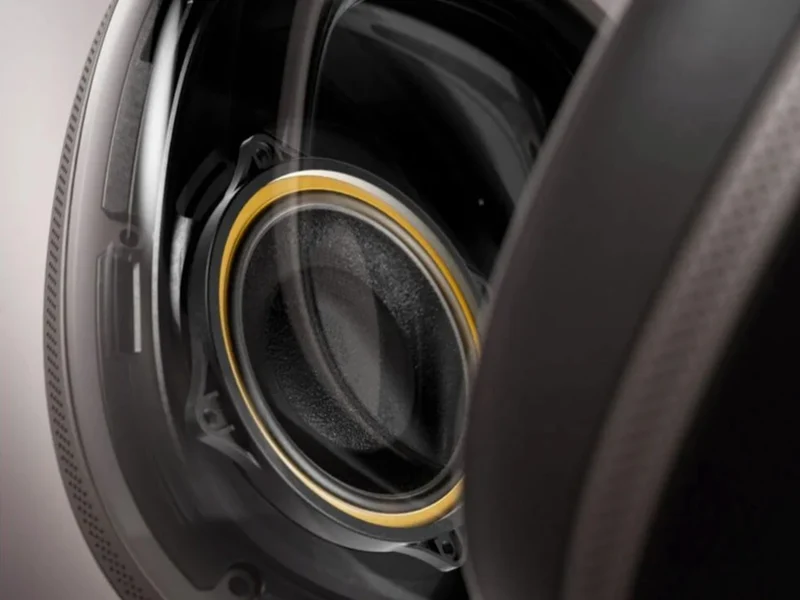 Bowers & Wilkins PX8 S2