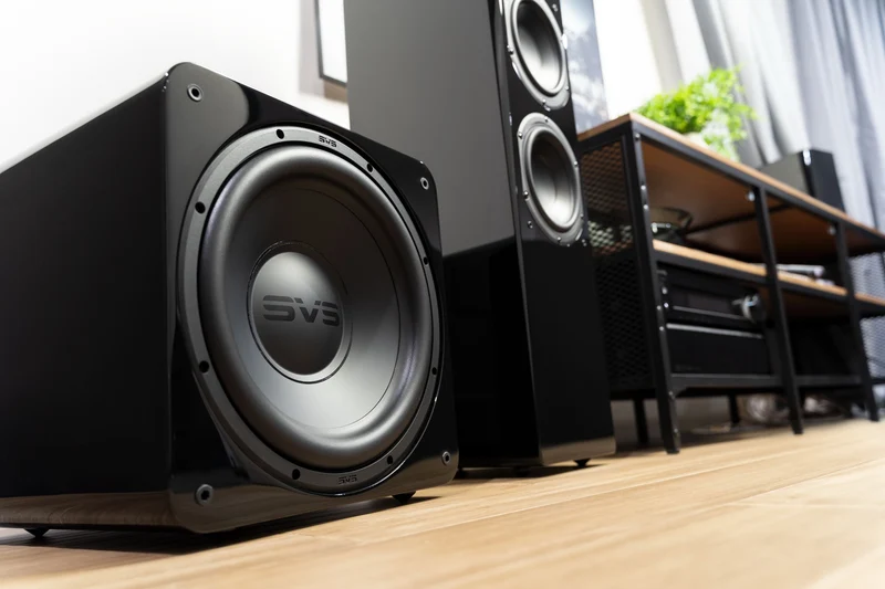 SVS SB-1000 Pro - Caisson de basses compact 12" de 325W - Fini lustré