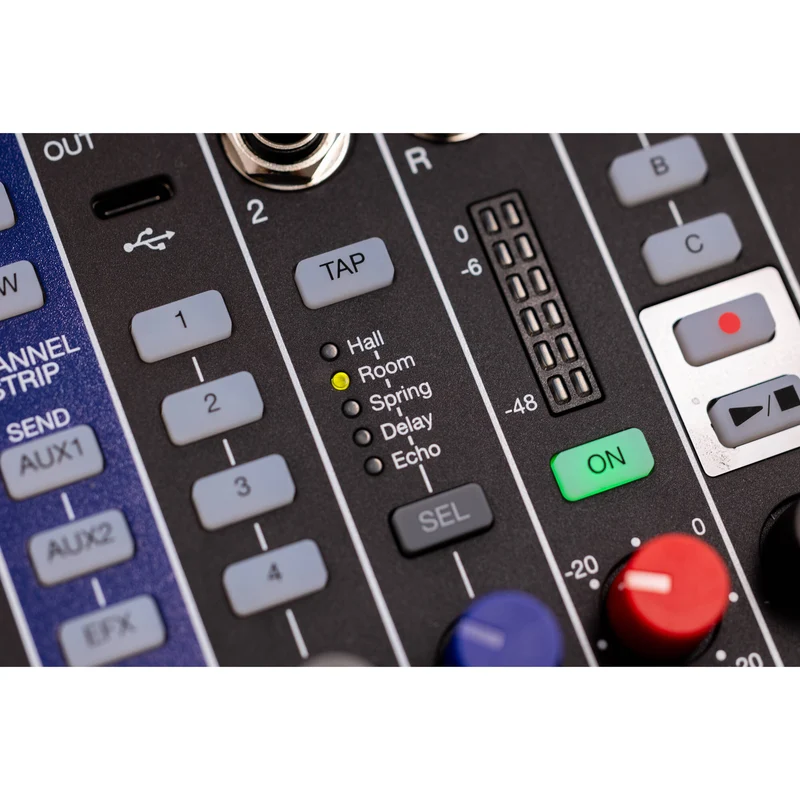 Zoom LiveTrak L-6 Portable 6-Channel Digital Mixer and Multitrack Recorder