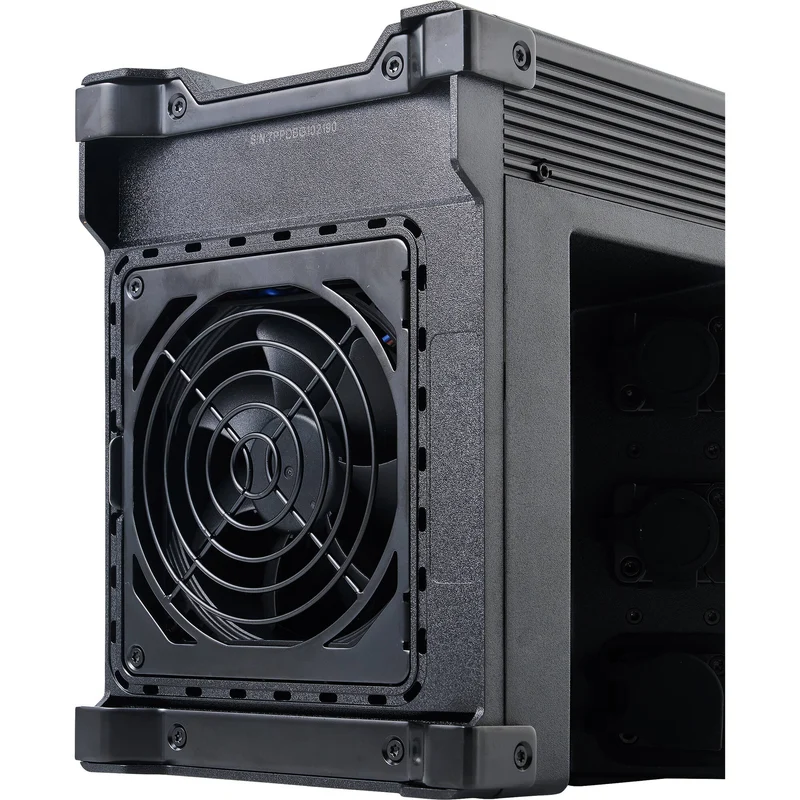 Aputure Storm 1200x w / Wide Reflector
