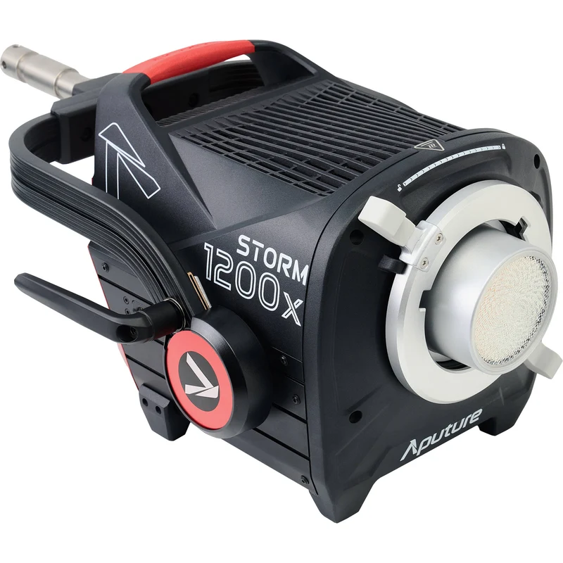 Aputure Storm 1200x w / Wide Reflector