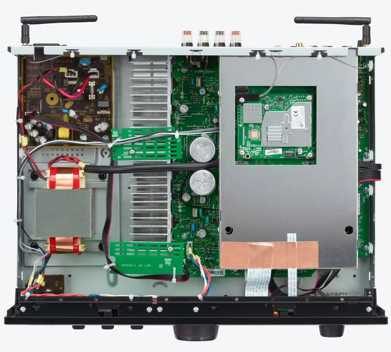 Denon PMA900HNE - Amplificateur stéréo intégré 50Watts/Canal avec lecteur réseau intégré, entrées phono, DAC PCM1795
