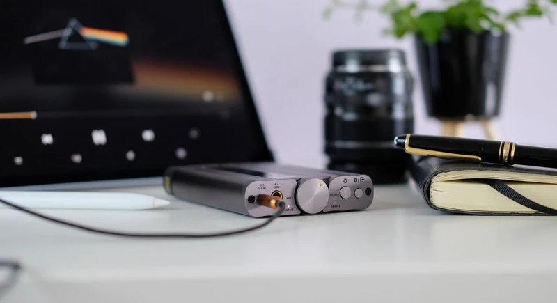 iFi Audio xDSD Gryphon - Amplificateur de casque d'écoute/DAC xDSD portable