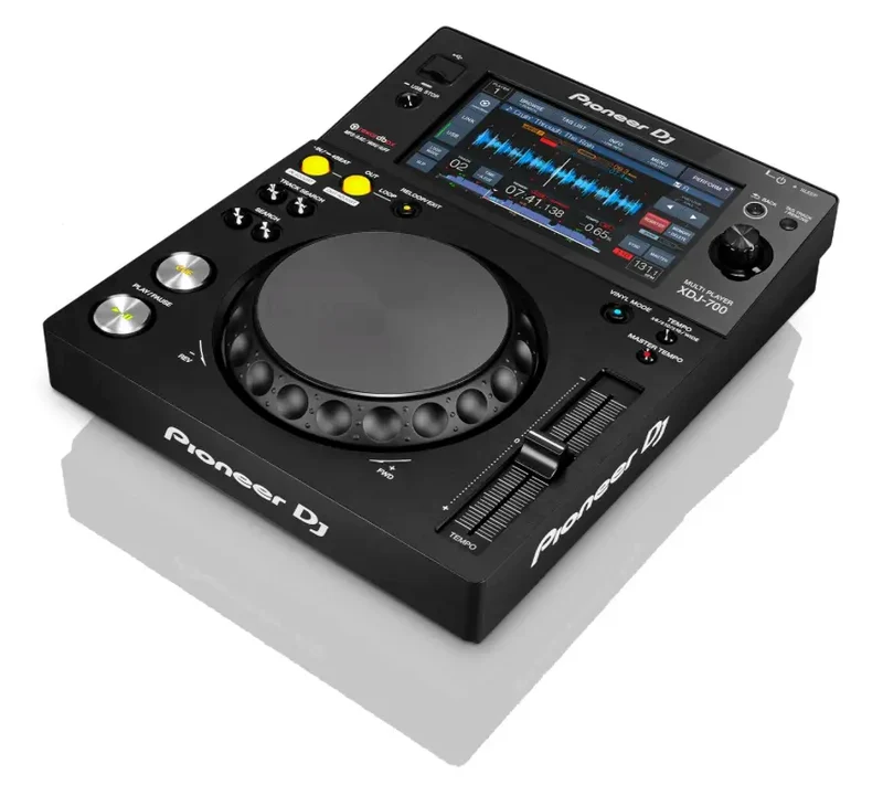 XDJ-700