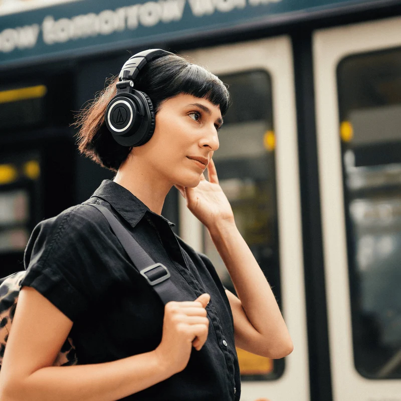 Audio Technica ATH-M50XBT2 wireless Over-Ear Headphones