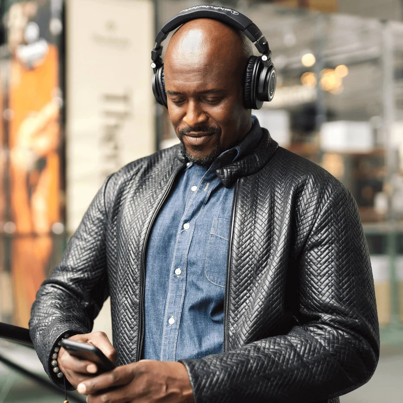 Audio Technica ATH-M50XBT2 wireless Over-Ear Headphones