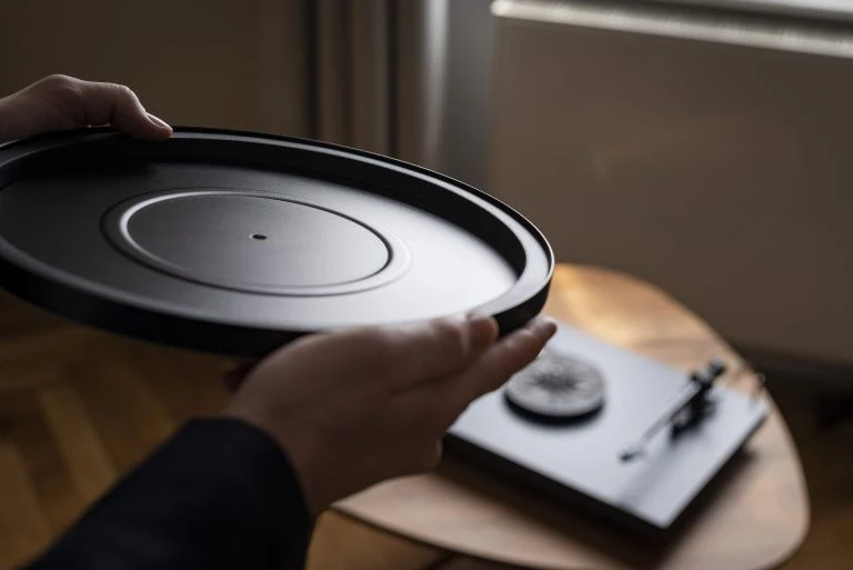 Pro-Ject Debut Carbon EVO - Table tournante de conception parfaite