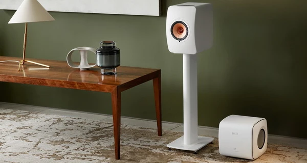 KEF KC62 - Caissons de basses avec 2 haut-parleurs de graves de 6.5'' et 2x500W RMS