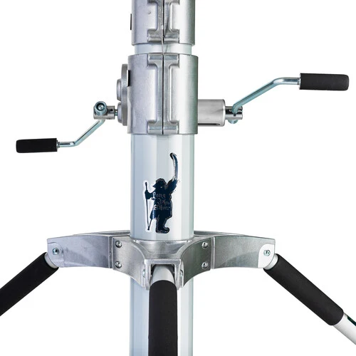 Avenger Long John Silver Crank-Operated Light Stand (18.7')