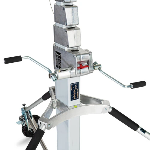 Avenger Long John Silver Crank-Operated Light Stand (18.7')