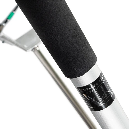 Avenger Long John Silver Crank-Operated Light Stand (18.7')
