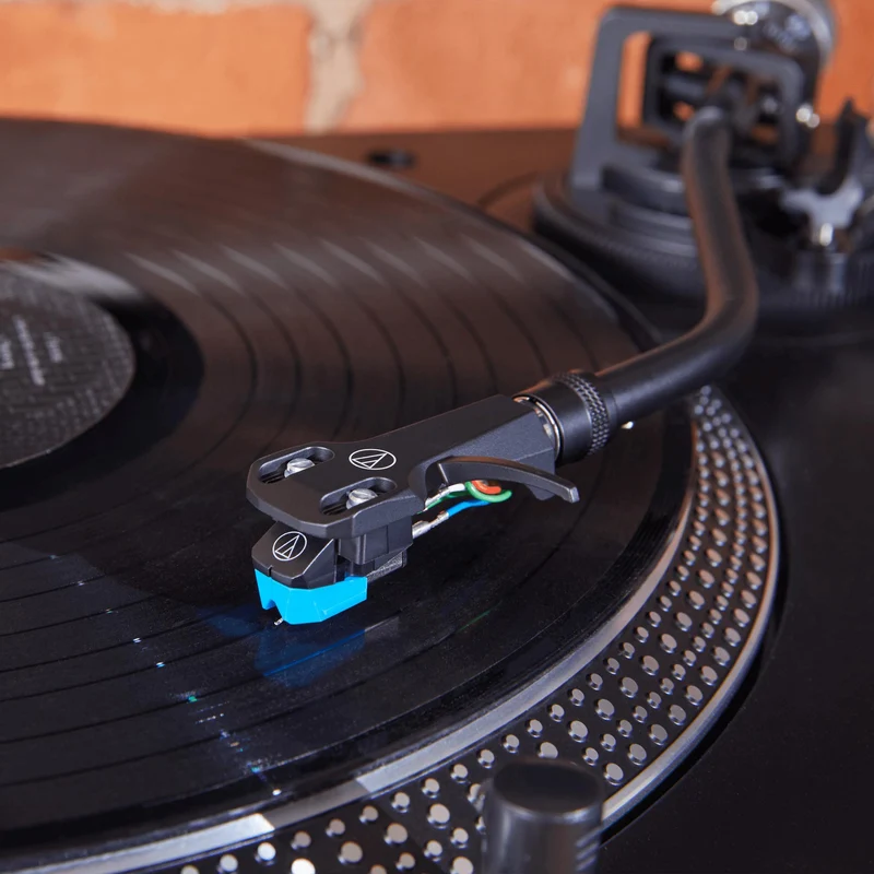 audio-technica AT-VM95C - Cartouche à aimant mobile (Moving Magnet MM) avec pointe de lecture 0,6 millième