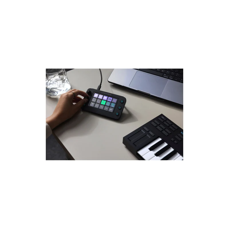 Loupedeck Live S Streaming controler