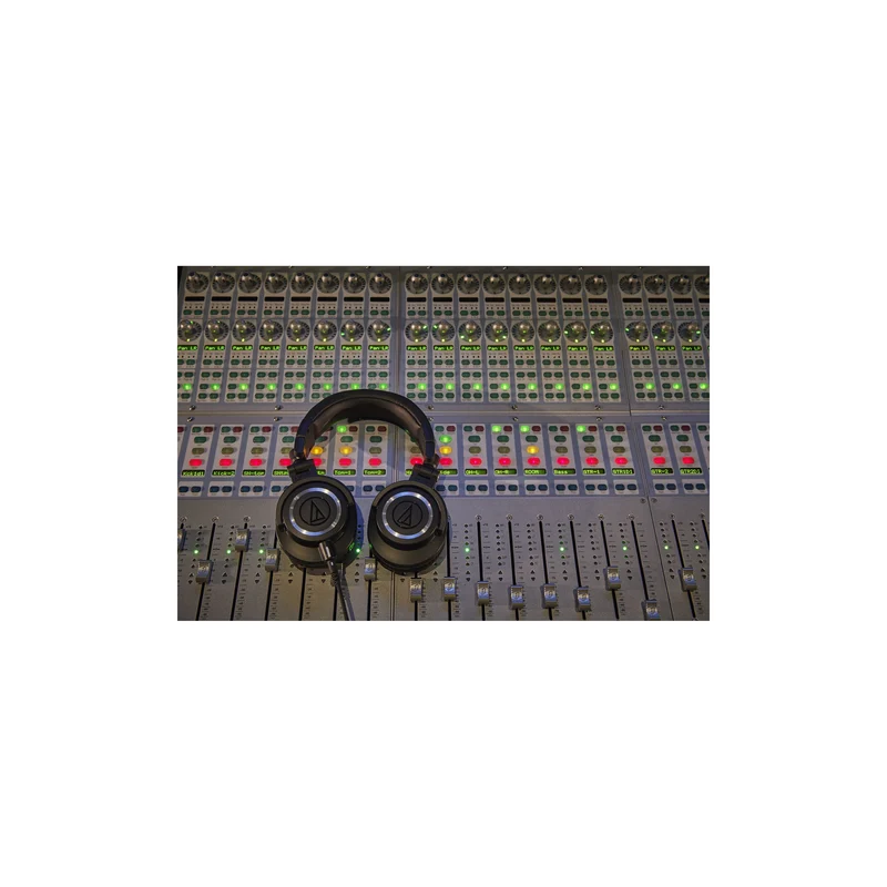 Audio-Technica ATH-M50x Closed-Back Monitor Headphones (Black)