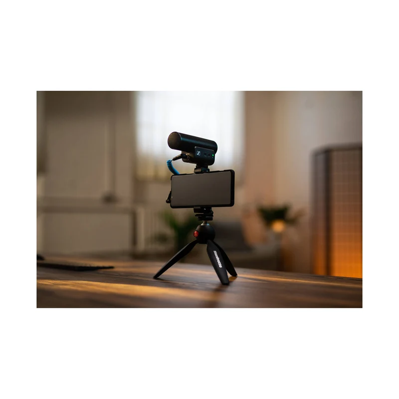 Sennheiser MKE 400 Camera-Mount Shotgun Microphone (2nd Generation)