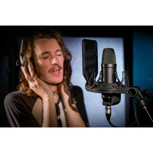 Rode NT-1 KIT 1" Cardioid Condenser Microphone with SM6 Shockmount