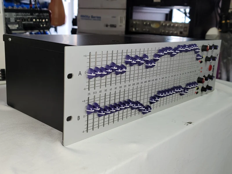 Klark Teknik DN370 2-Ch 30-Band A Graphic EQ - NEW