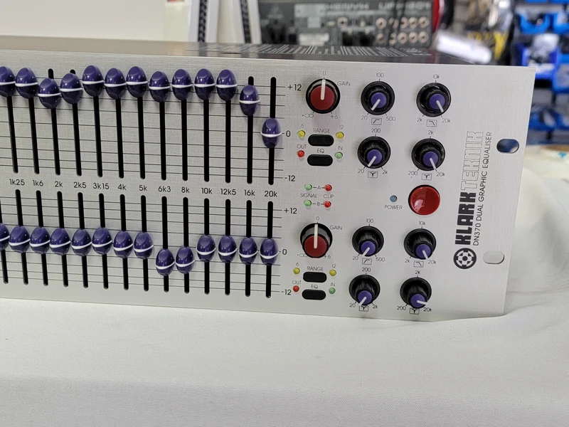 Klark Teknik DN370 2-Ch 30-Band A Graphic EQ - NEW