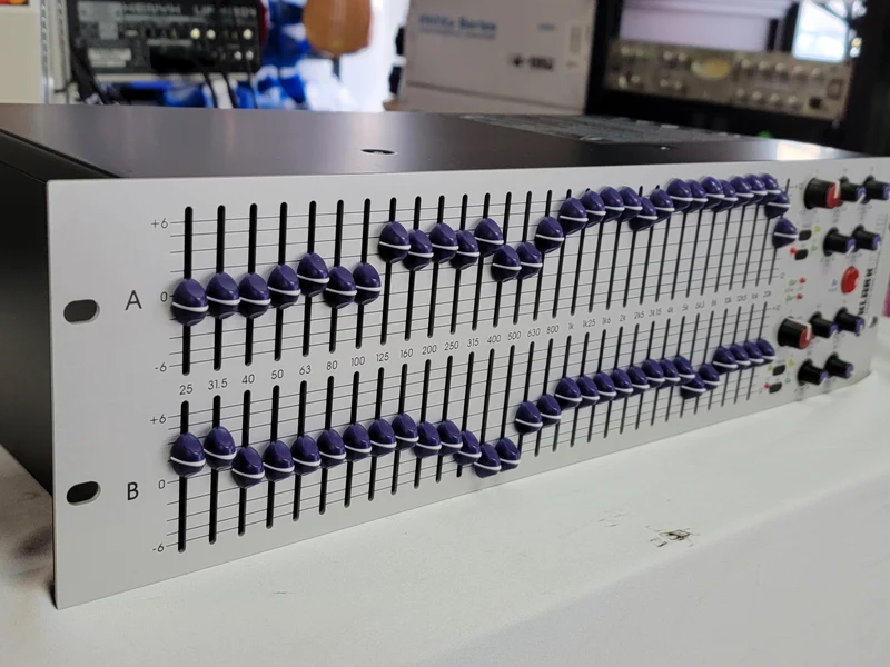 Klark Teknik DN370 2-Ch 30-Band A Graphic EQ - NEW