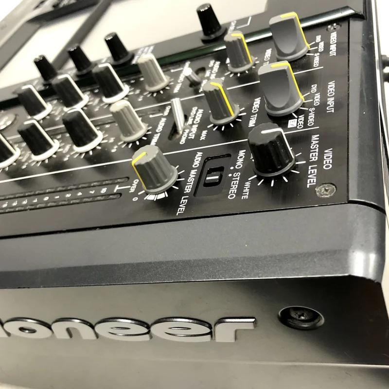 Pioneer SVM-1000 4-Channel Audio and Video Mixer - USED