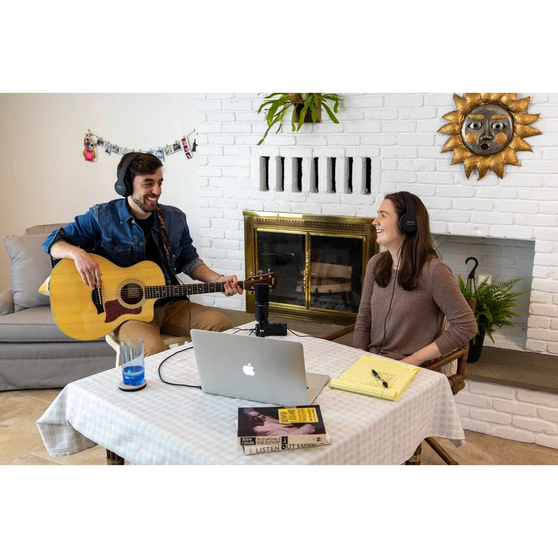 Zoom ZUM-2 Podcast Mic Pack with ZUM-2 Mic, Headphones, Desktop Stand, Cable & Windscreen